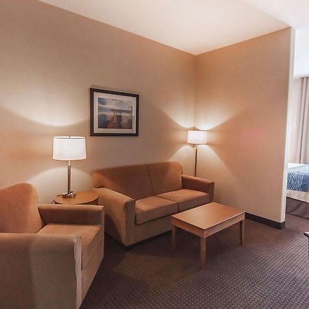 Comfort Inn & Suites Bonnyville Екстер'єр фото