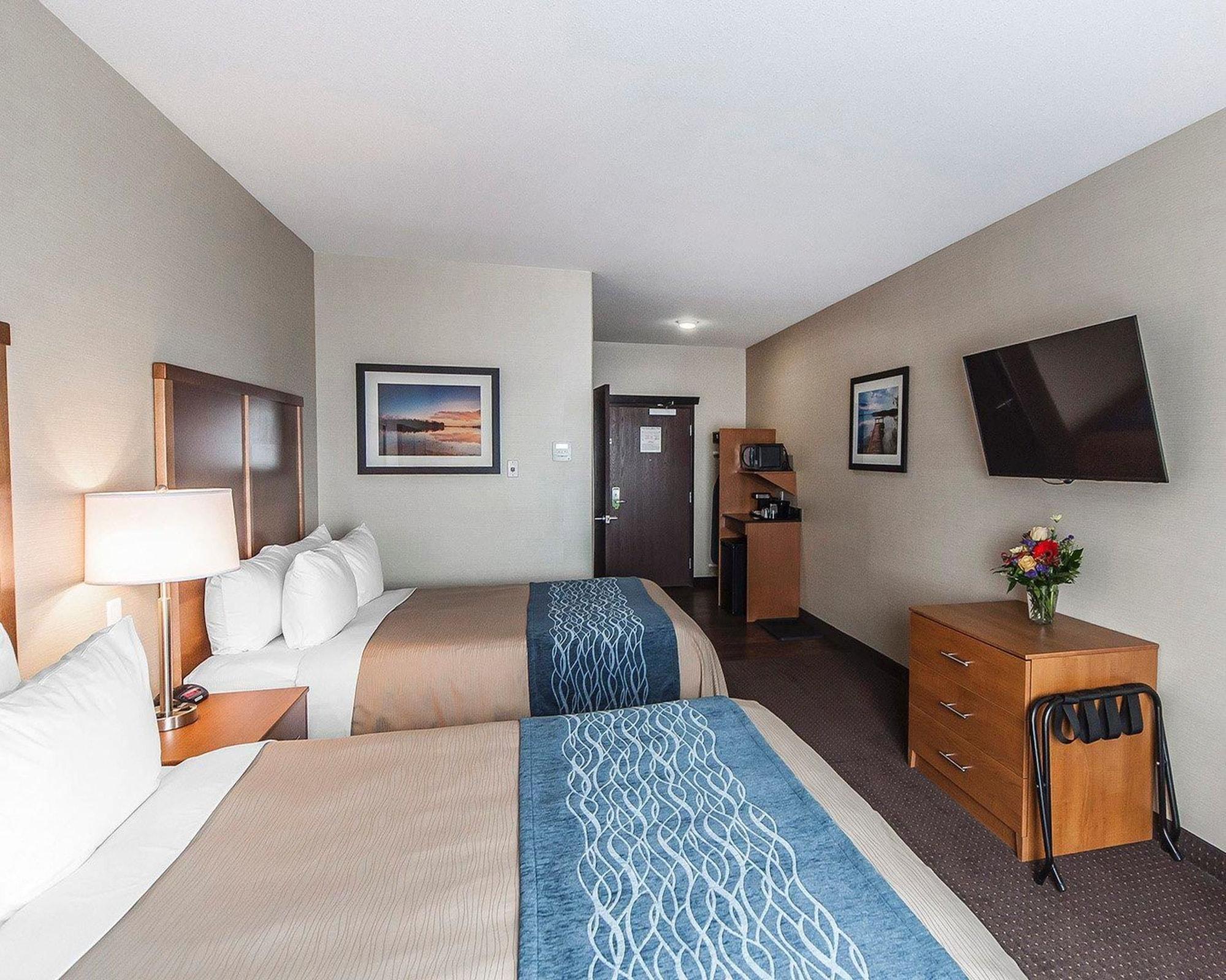 Comfort Inn & Suites Bonnyville Екстер'єр фото