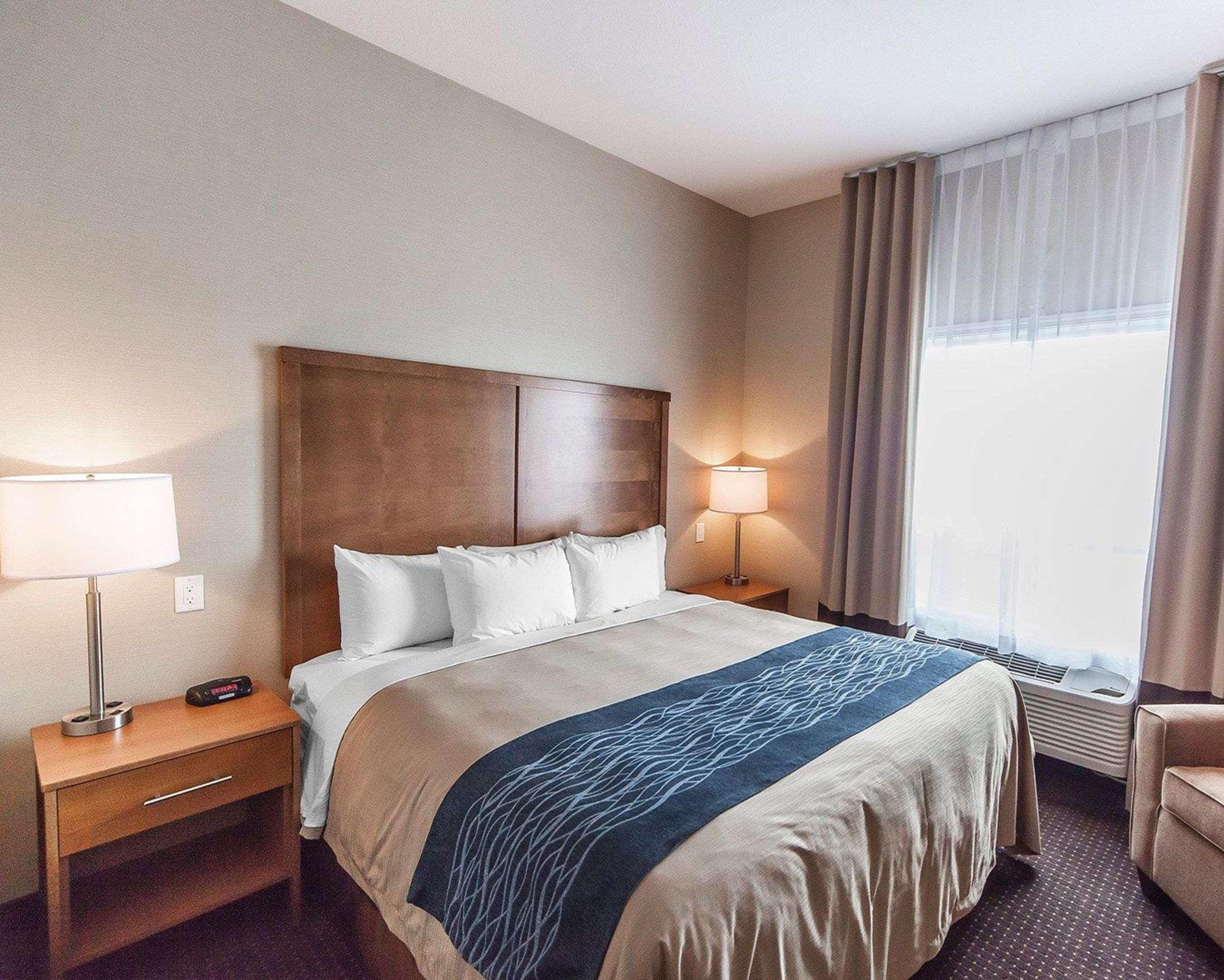 Comfort Inn & Suites Bonnyville Екстер'єр фото