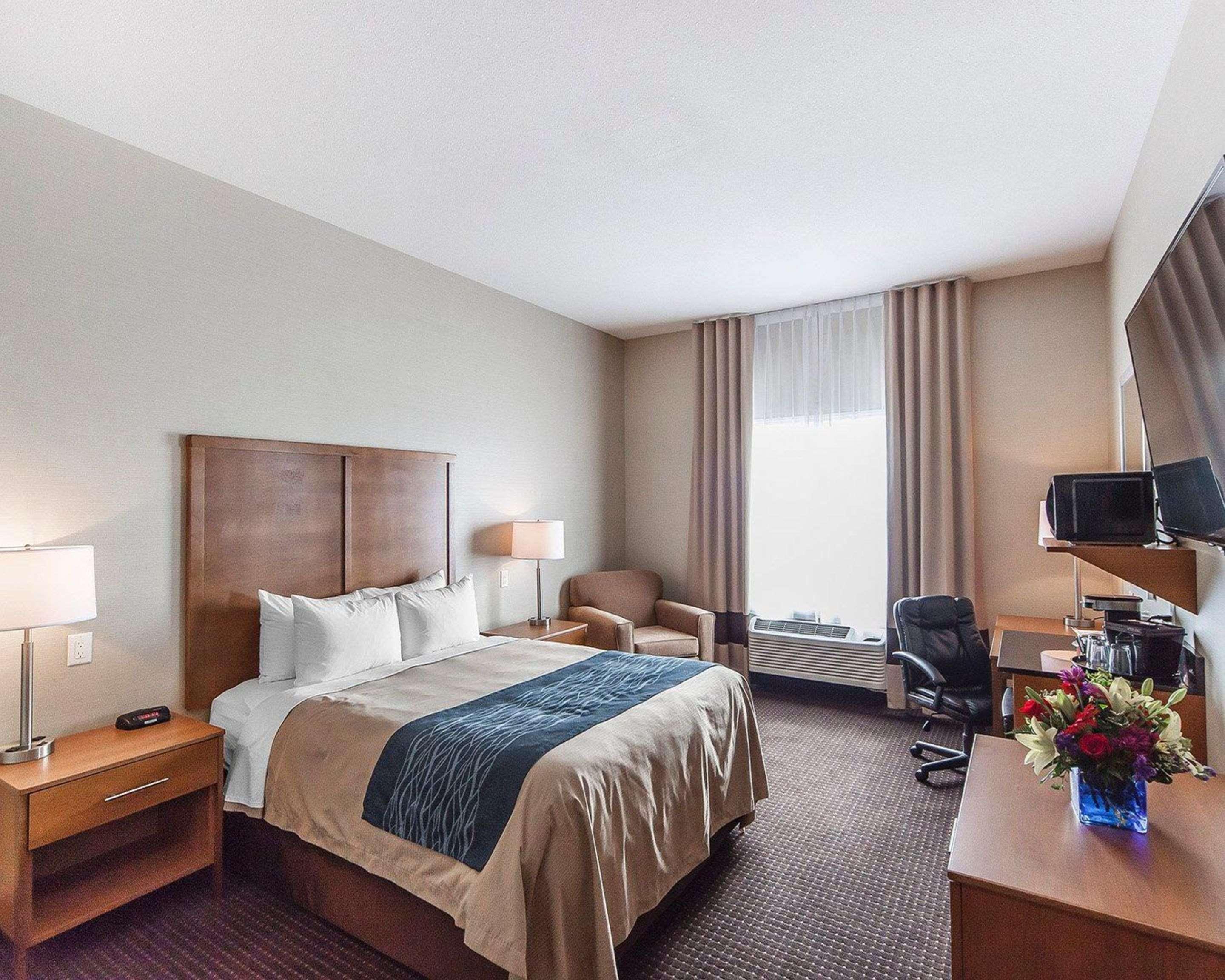 Comfort Inn & Suites Bonnyville Екстер'єр фото