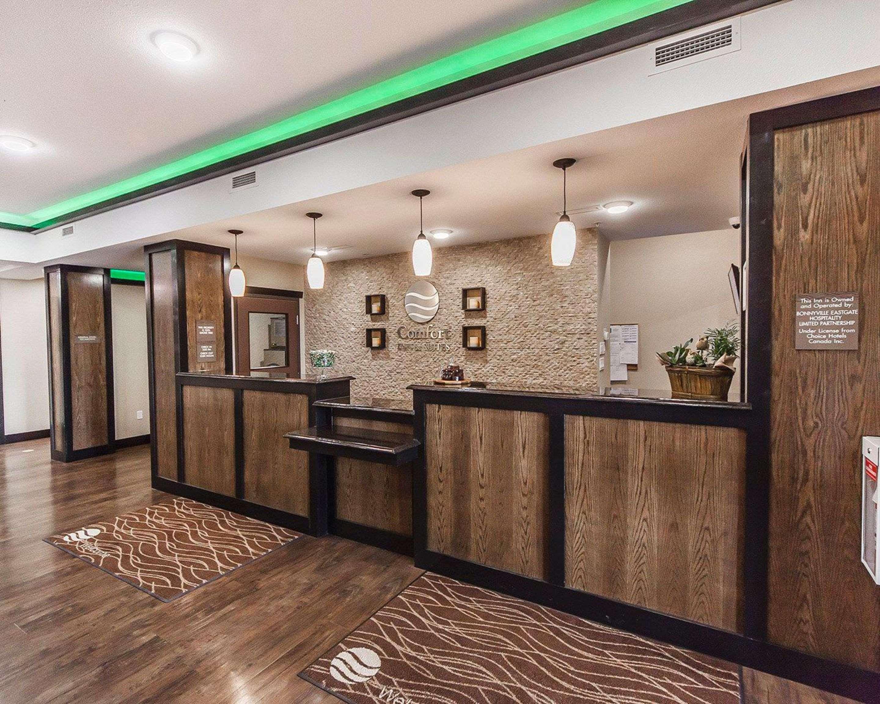 Comfort Inn & Suites Bonnyville Екстер'єр фото