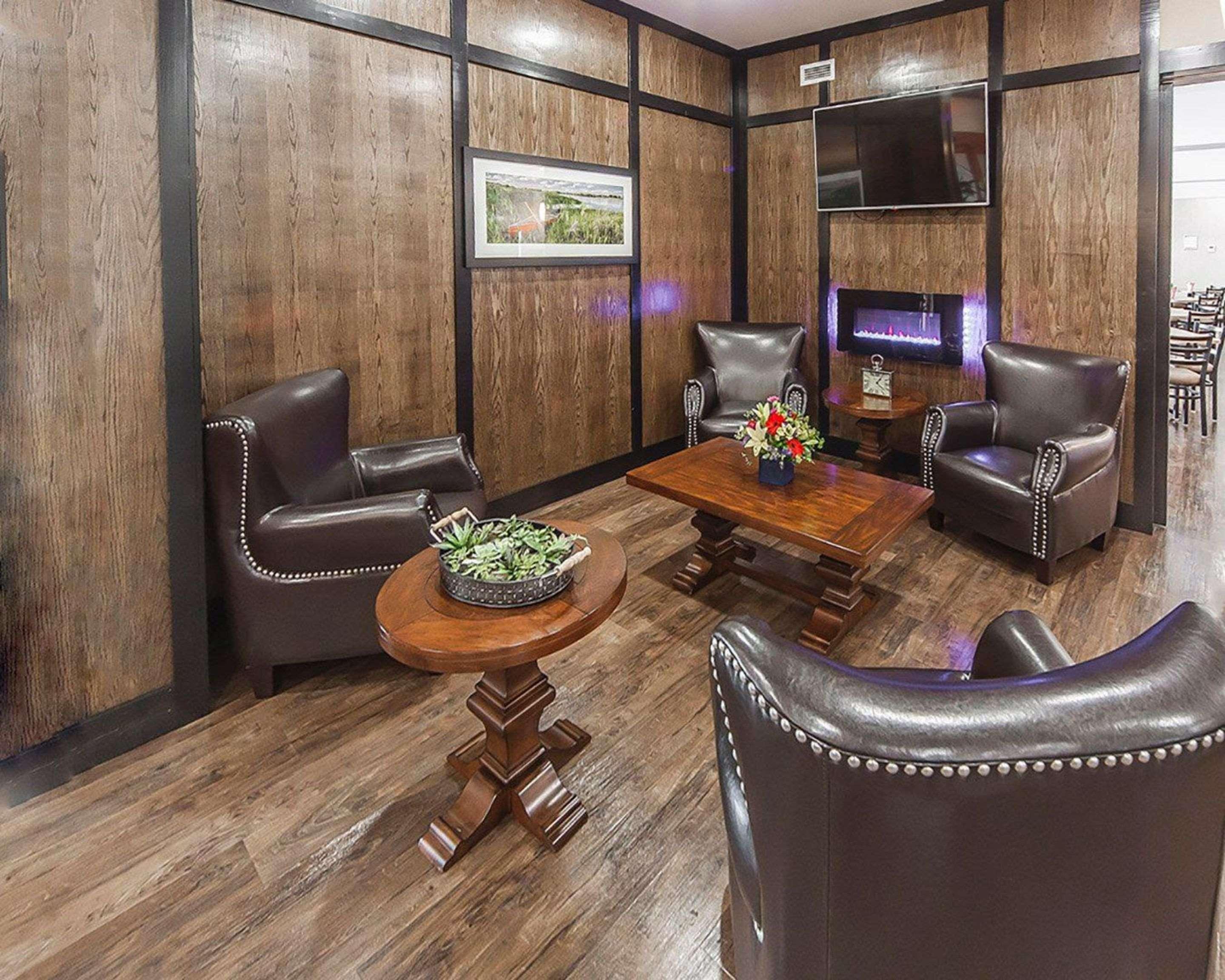 Comfort Inn & Suites Bonnyville Екстер'єр фото