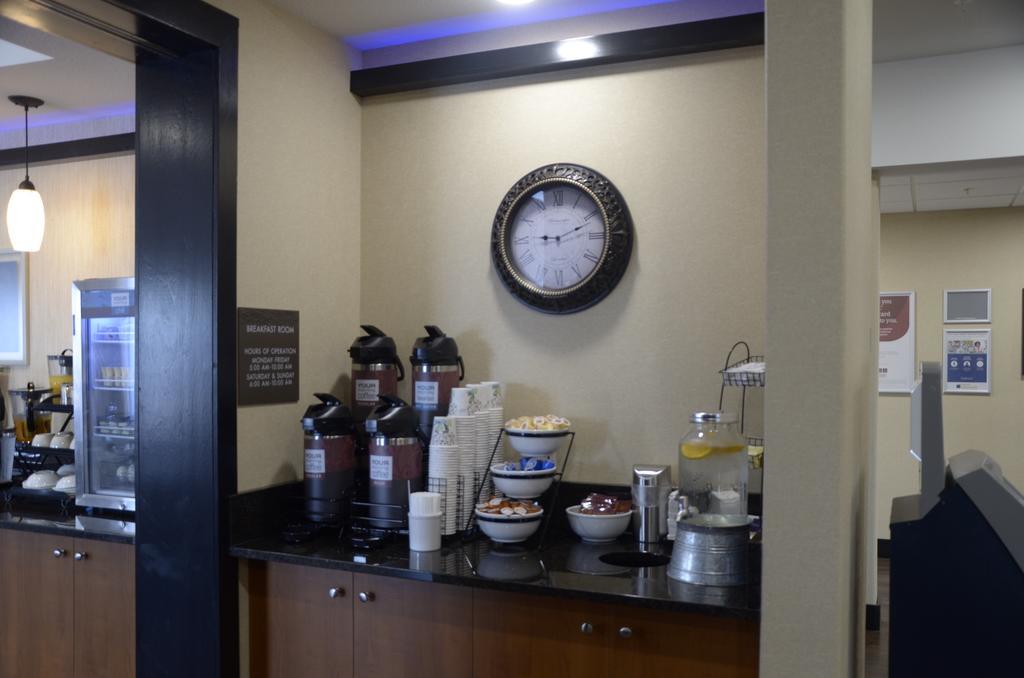 Comfort Inn & Suites Bonnyville Екстер'єр фото