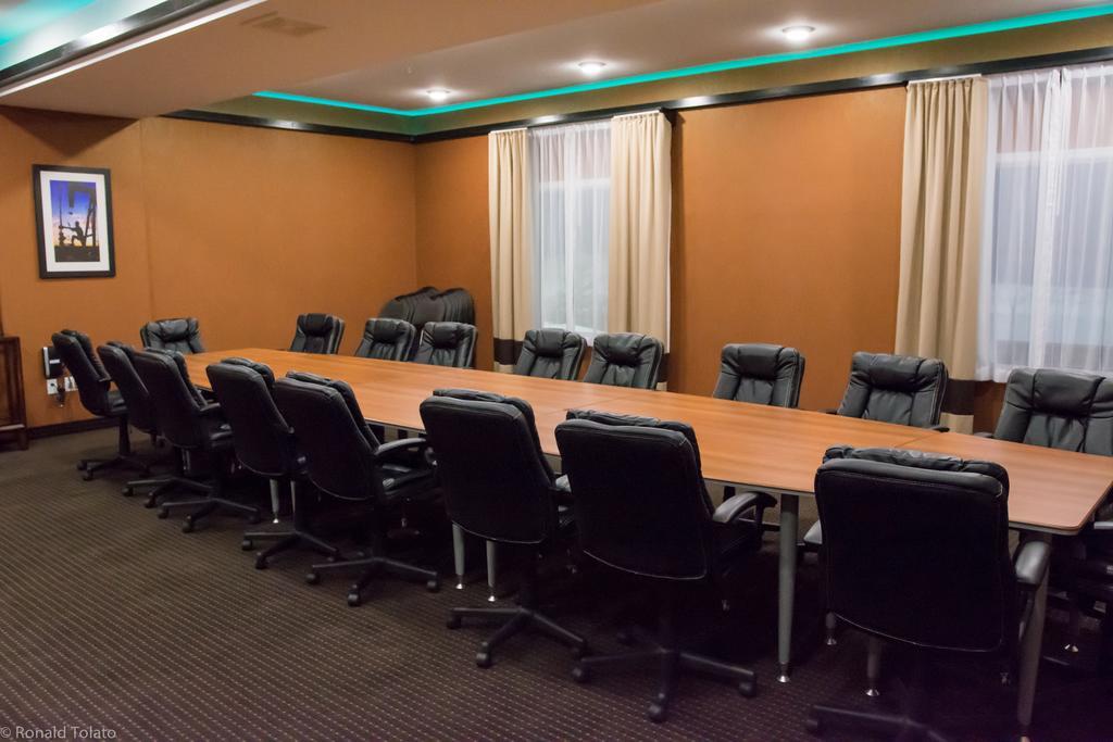 Comfort Inn & Suites Bonnyville Екстер'єр фото